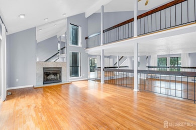 384 Westgate Dr, Edison, NJ 08820 - photo 4