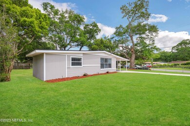 8091 Fabray Dr, Jacksonville, FL 32210 - photo 2