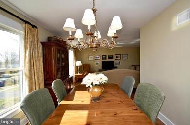 7 Westwood Ct, Newtown, PA 18940 - photo 5