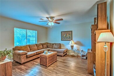 680 S 3rd St, Ponchatoula, LA 70454 - photo 2