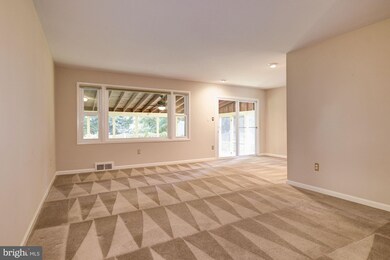 14313 Blackmon Dr, Rockville, MD 20853 - photo 6