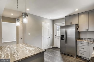 221 Elizabeth Ave, Brooklyn, MD 21225 - photo 7