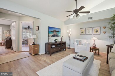 10803 Luxberry Dr, Rockville, MD 20852 - photo 7