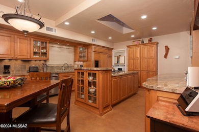 Kitchen from Dine-In 9710