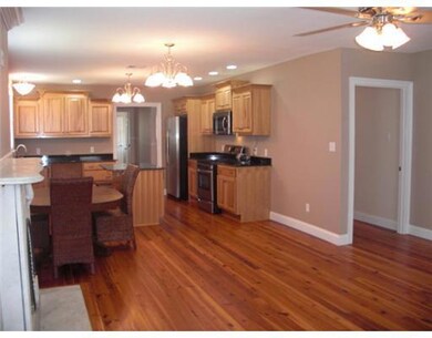Kitchen. Granite counter tops with eat-on island.