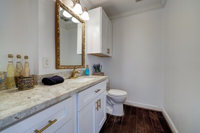 4706 Bayou Vista Dr, Houston, TX 77091 - photo 6