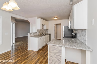021-photo-kitchen-13728460