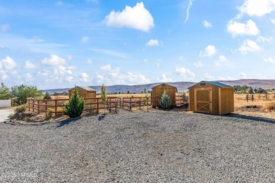 390 Sage Cove Rd, Yakima, WA 98903 - photo 5