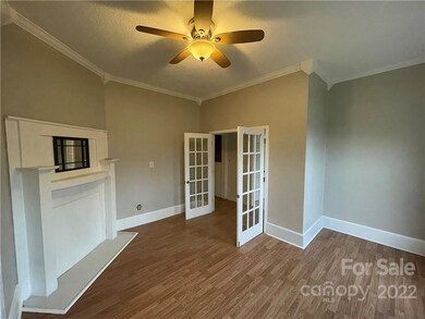 146 E Bell St, Statesville, NC 28677 - photo 5