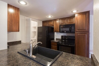 14003 N 54th Ave-5