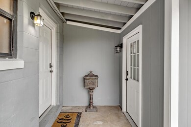 6823 Waikiki Rd, Jacksonville, FL 32216 - photo 3