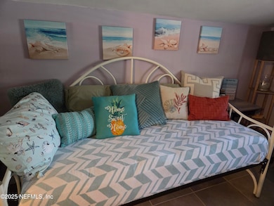 FL Sunshine daybed 11-2025