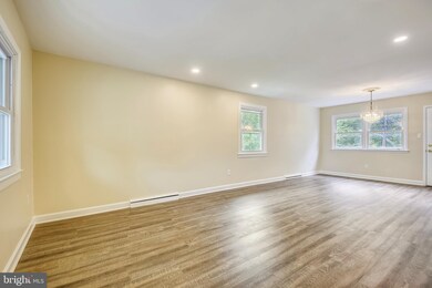 128 Greenmeadow Dr, Lutherville Timonium, MD 21093 - photo 3