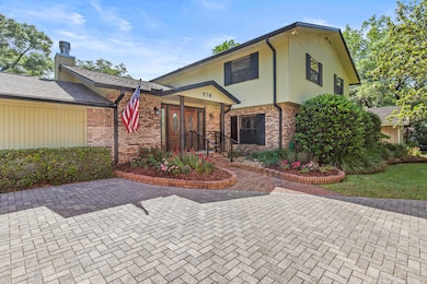 Front Driveway/ Entrance