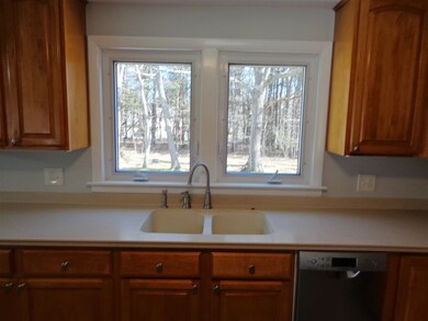 37 Naves Rd, Hampton, NH 03842 - photo 6