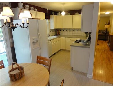 62 S Glen Ct, Wakefield, RI 02879 - photo 6