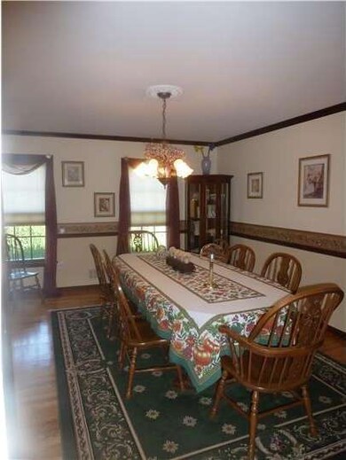 33 Kingswood Dr, Belle Mead, NJ 08502 - photo 4