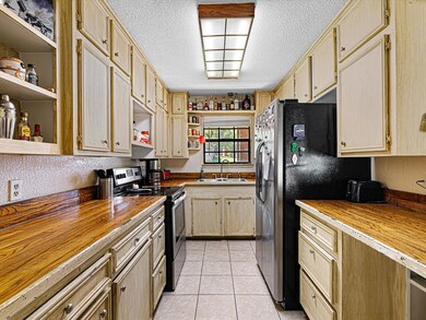 606 W Linden St, Ennis, TX 75119 - photo 5