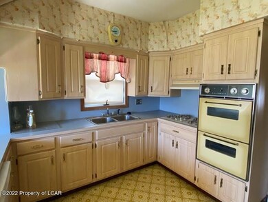 241 Reynolds St, Kingston, PA 18704 - photo 7
