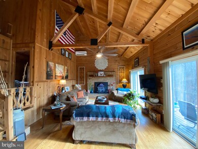 190 Log Cabin Ln, Berkeley Springs, WV 25411 - photo 3