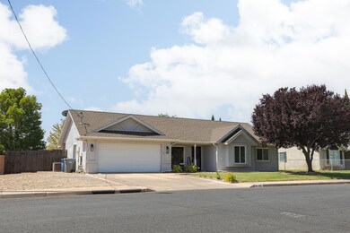 46 E 975 N - Ciera Huha (3 of 35)