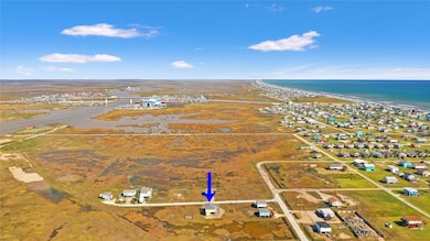 Located on a quiet street with long range views of the wetlands, wildlife, ICW, and Surfside Bridge right from the deck.  Just a short golf cart ride to Jetty Park, the Beach, and great fishing/crabbing spots.