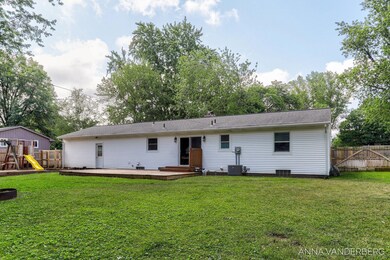 8-web-or-mls-1243-marlene-st