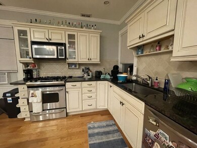 62 Chestnut St unit 3, Brookline, MA 02445 - photo 2