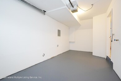 17 Eric Ln, Staten Island, NY 10308 - photo 4