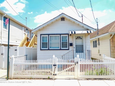 27 Center Place, Staten Island, NY 10306 - photo 2