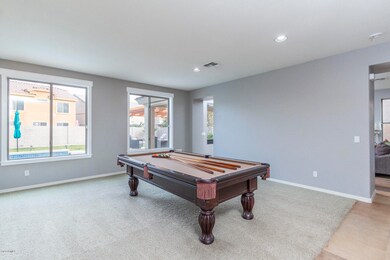 6) FORMAL DINING
