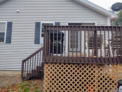 9 Harold Ln, Hebron, ME 04238 - photo 4