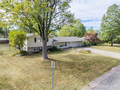 4320 Highwood Dr, Fort Wayne, IN 46815 - photo 5