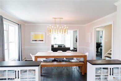 331 Riverside Dr, Fairfield, CT 06824 - photo 7