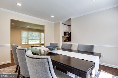 10102 Tamarack Dr, Vienna, VA 22182 - photo 7