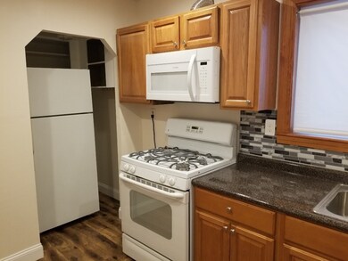 48 W School St unit 1st fl, West Springfield, MA 01089 - photo 3