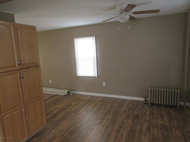 353 Grove St, Scranton, PA 18508 - photo 4