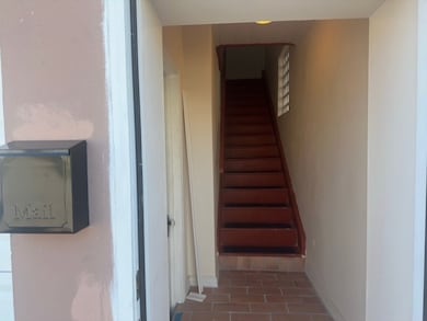 3802 Ursuline St unit Rr, Galveston, TX 77550 - photo 2