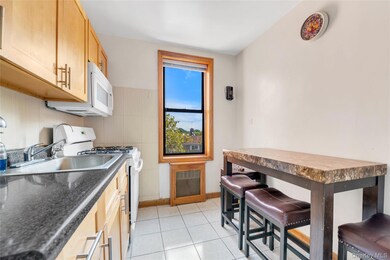 108-50 62nd Dr unit 3F, Forest Hills, NY 11375 - photo 7