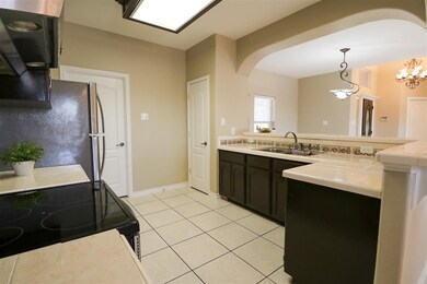 503 Scissor Trail Cir, Laredo, TX 78045 - photo 7