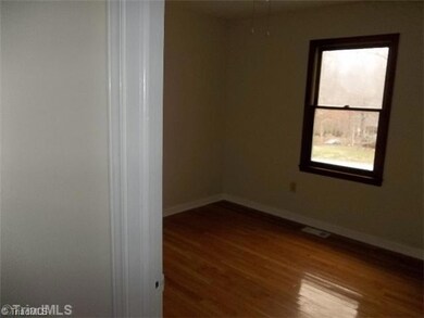 2nd Bedroom.
