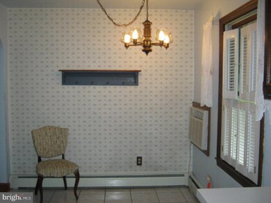 64 Wayne Ave, Tamaqua, PA 18252 - photo 6