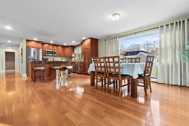 11 Wilson Ave, Wakefield, MA 01880 - photo 6