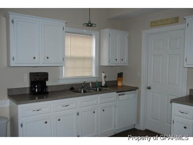 912 Penncross Dr, Greenville, NC 27834 - photo 5