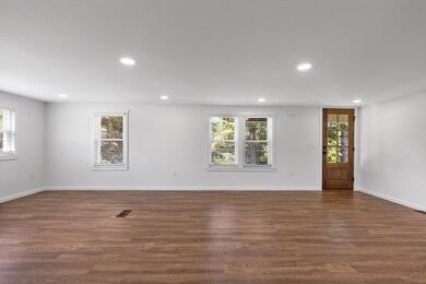 13-3713MapleValleyRd-08