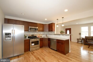 6607 Arlene Dr, Capitol Heights, MD 20743 - photo 2