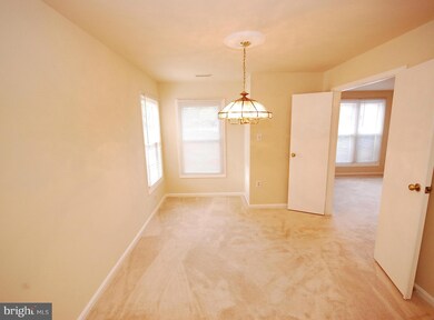 7511 Belle Grae Dr unit 11-6, Manassas, VA 20109 - photo 5