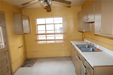 7613 Monterrey Dr, El Paso, TX 79915 - photo 3