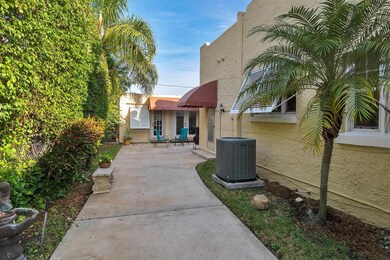 359 E. Lake wood Rd  -  52