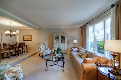 002_Living Room